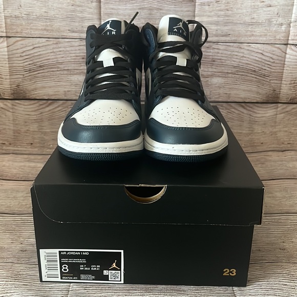 Air Jordan 1 Mid Armory Navy - Picture 2 of 10